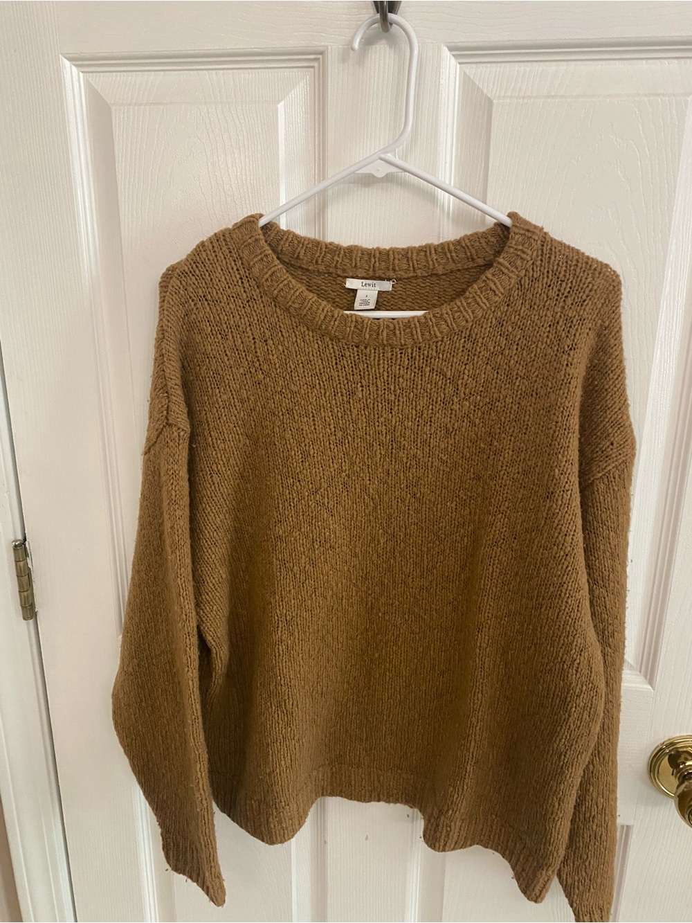 Lewit Crewneck Sweater